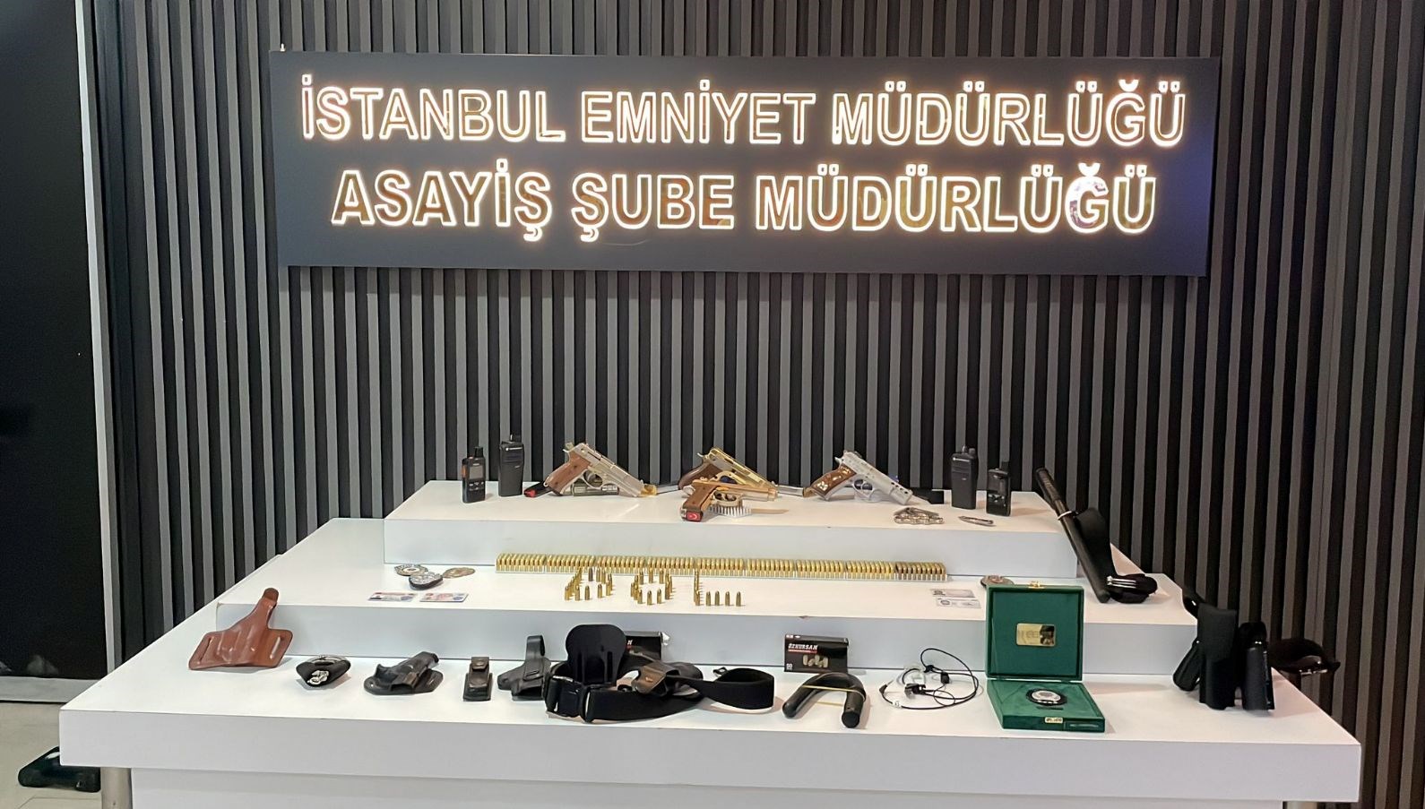 İstanbul’da dolandırıcılara eş zamanlı operasyon