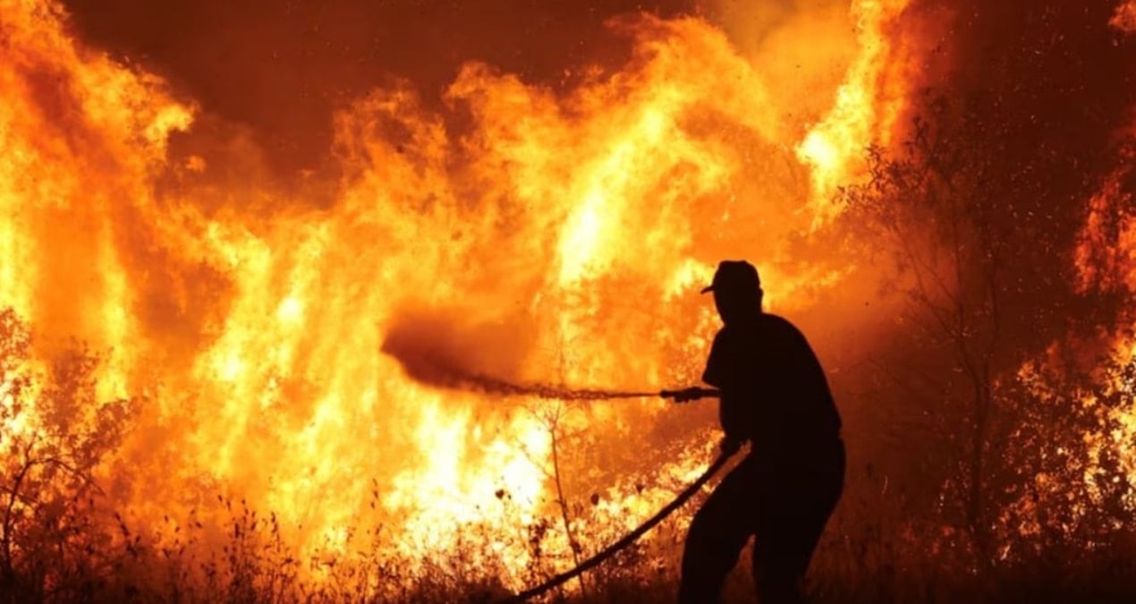 Komşuda yangın! Bazı köyler tahliye edildi
