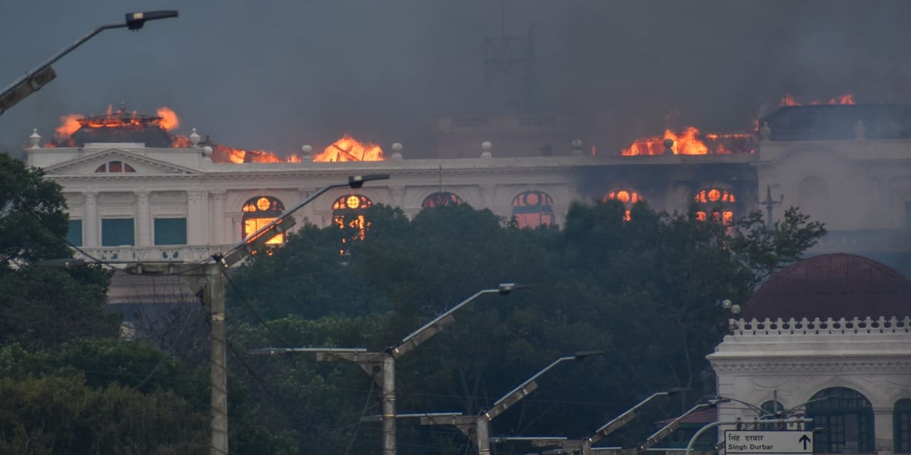 Nepal’deki protestolarda ölenlerin ailesine tazminat ödenecek