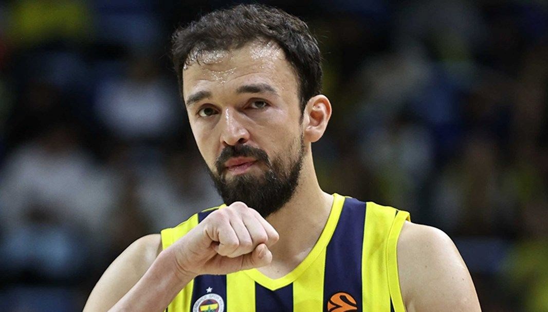 Sertaç Şanlı’dan sürpriz imza: Resmen açıklandı