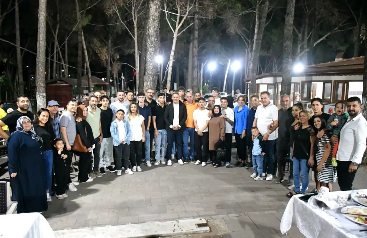 yunusemre belediyespor u17 futbol takimi turkiye sampiyonu oldu rXdGQiWP