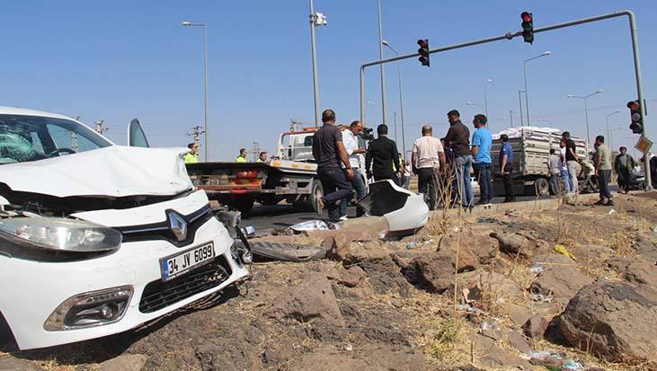 Diyarbakır’da zincirleme kaza! 6 araç karıştı, 12 kişi yaralandı