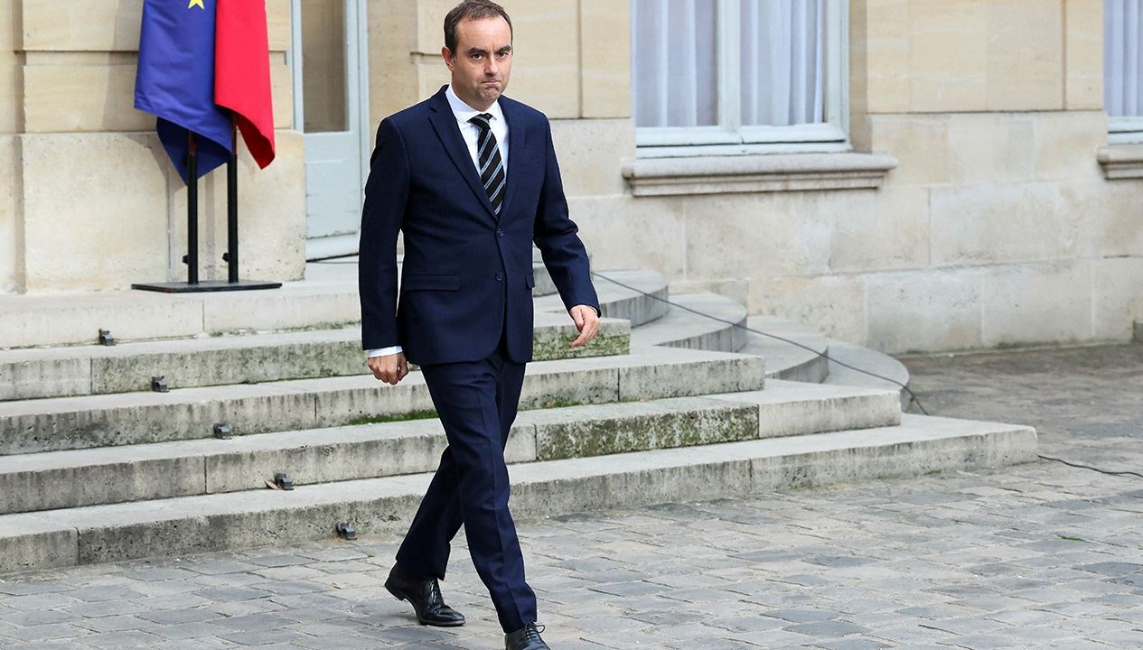 fransa lecornu bir haftada ikinci hukumeti kurdu 7GhPIGqA.jpg