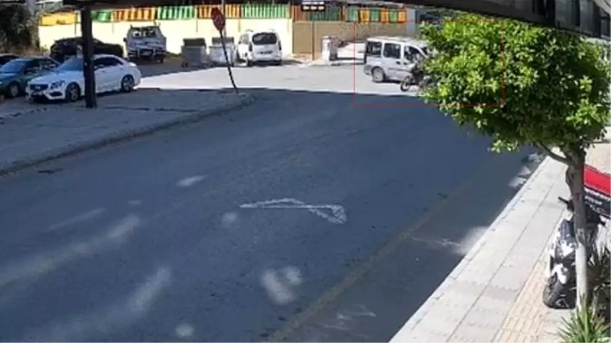 Mersin’de Motosiklet Kazası: 2’si Çocuk 4 Yaralı