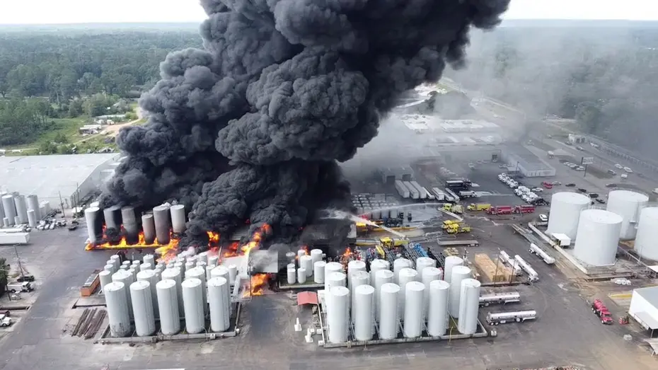 abdde 48 bin ton amonyak depolayan tesiste sizinti bolge tahliye edildi mERAyBHj.png
