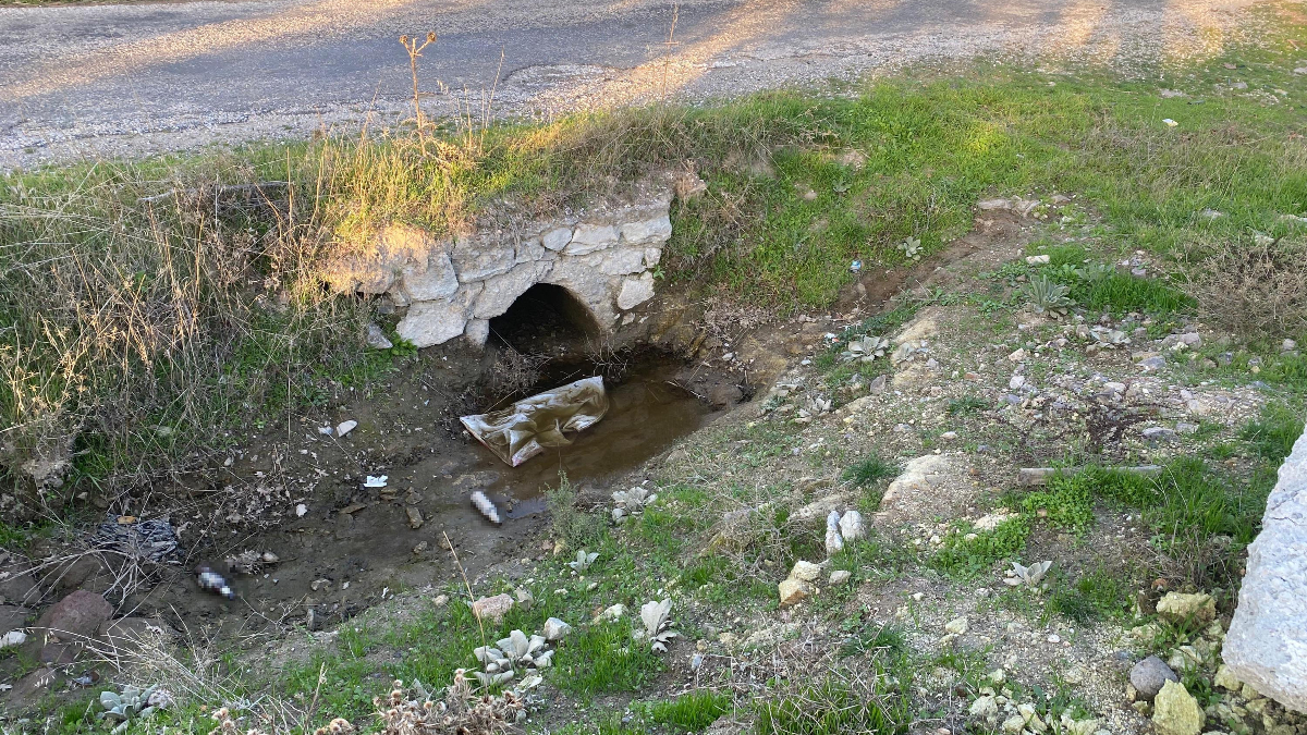 canakkalede bos arazide yeni dogmus bebek cesedi bulundu 5cNibLry.jpg