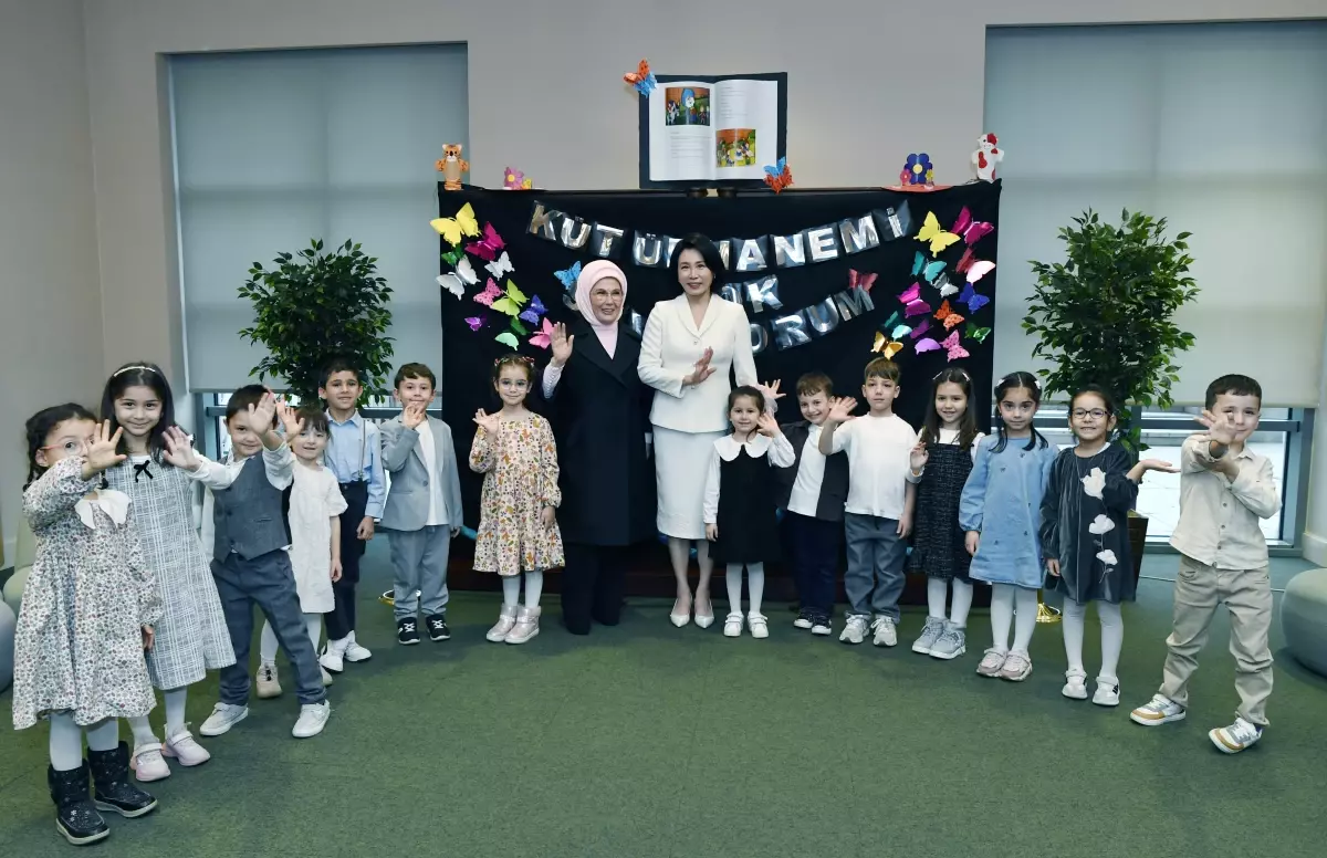 Emine Erdoğan ve Kim Hea Kyung, Cumhurbaşkanlığı Millet Kütüphanesi’ni ziyaret etti