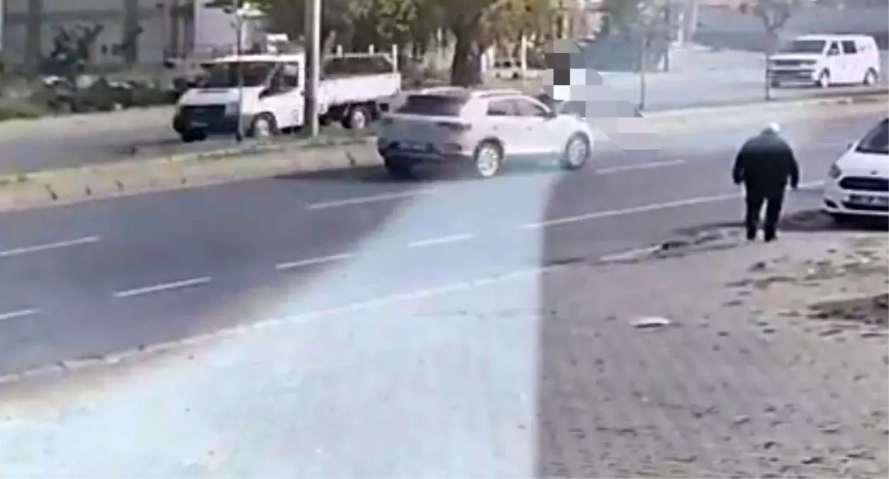 Karşıdan Karşıya Geçerken Otomobilin Çarptığı Lise Öğrencisi Hayatını Kaybetti