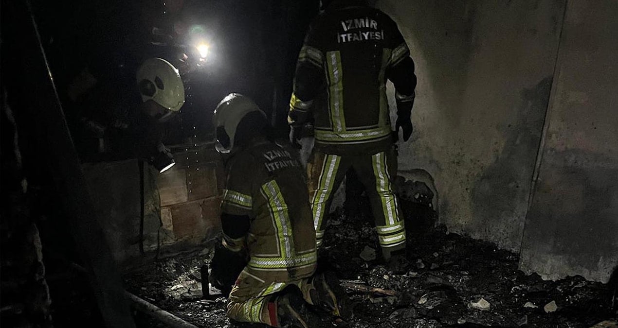 İzmir’de Yangın Felaketi: 1 Kardeş Hayatını Kaybetti, 3’ü Hastaneye Kaldırıldı