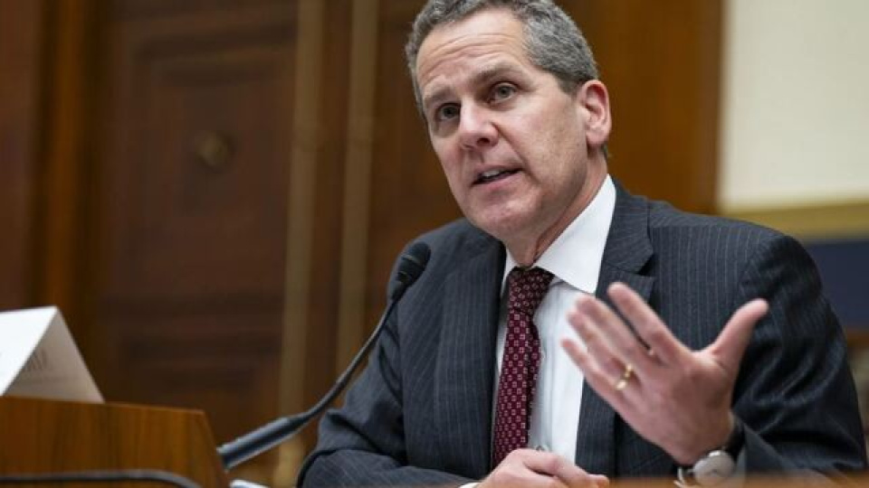 Fed Üyesi Barr: Bilanço Küçültme Stratejisi Finansal İstikrarı Tehdit Ediyor