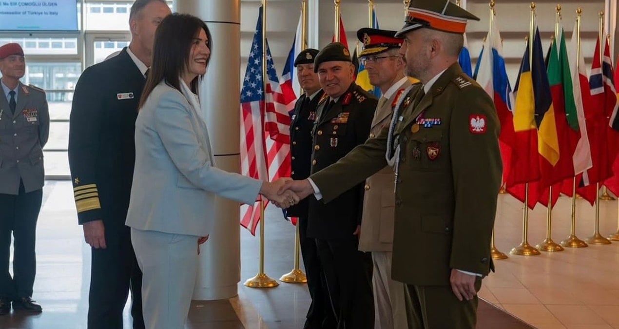 Türkiye’nin Diplomasi Yıldızı: Elif Çomoğlu Ülgen