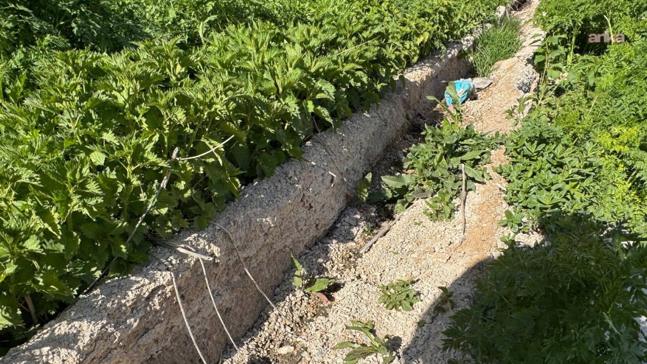 Hakkari’de Üç Yıl Önce Yapılan Su Kanalı Çöktü, Köylüler Suya Hasret Kaldı