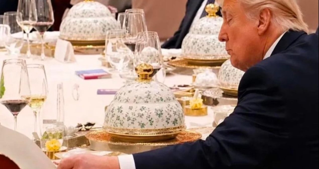 Trump, Şi’nin Not Defterini İncelediği Anlar Sosyal Medyada Gündem Oldu