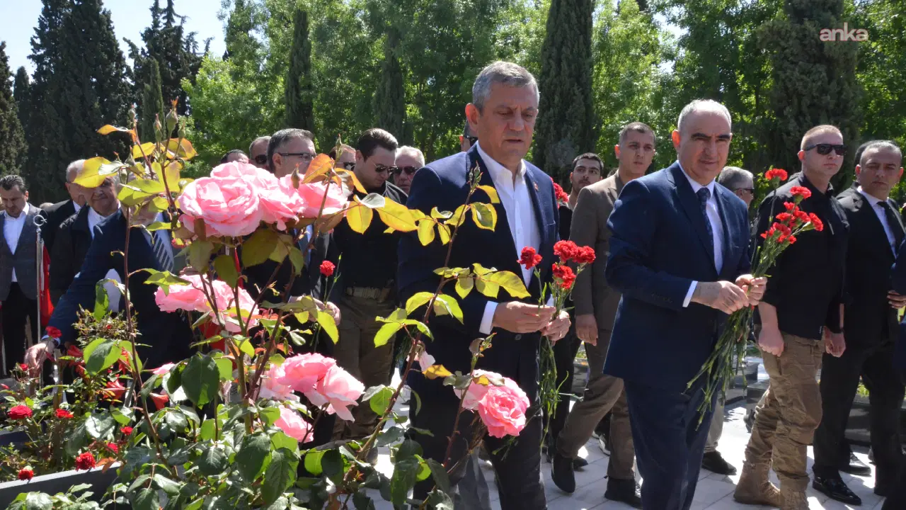 Soma Maden Faciası’nın 12. Yıldönümünde Anma Töreni Düzenlendi: Özgür Özel Katıldı