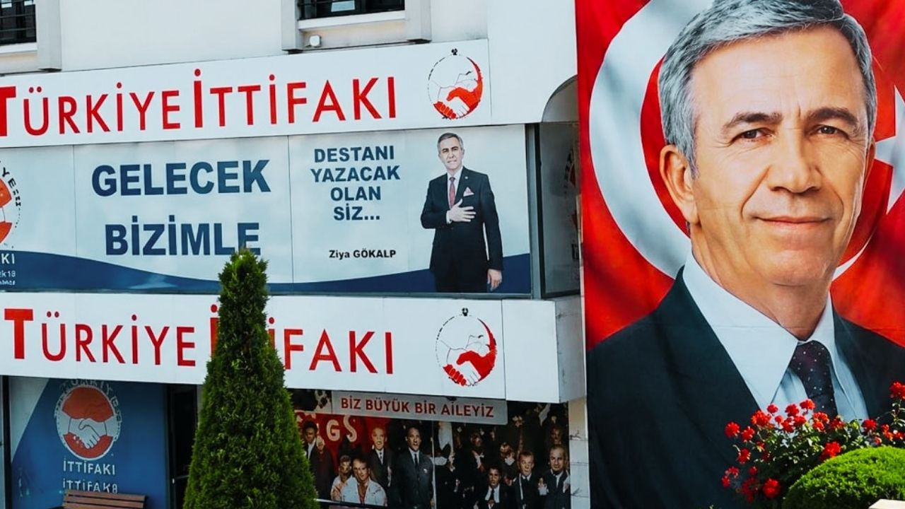 Mansur Yavaş cephesinden Barış Yarkadaş’a poster yanıtı: Buradan size ekmek çıkmaz