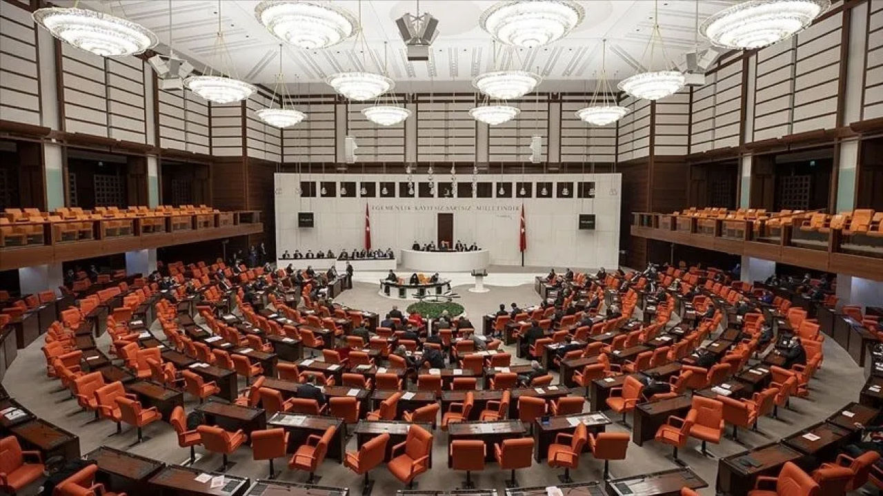 Son dakika 12inci yargi paketi tbmmden gecti LhvGyijy